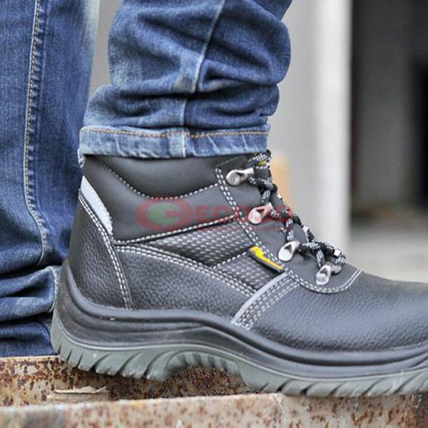 Giày bảo hộ cao cổ M-8215 safetoe